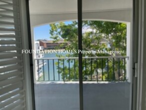 2330 Shelter Bay Ave in Mill Valley, CA - Building Photo - Building Photo