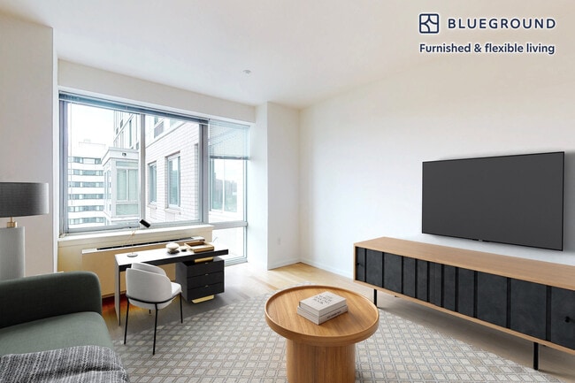 27 Barker Ave in White Plains, NY - Building Photo - Building Photo