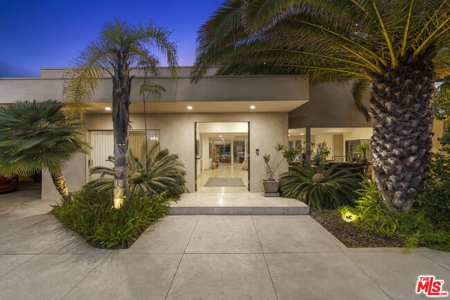 510 Leslie Ln in Beverly Hills, CA - Building Photo - Building Photo