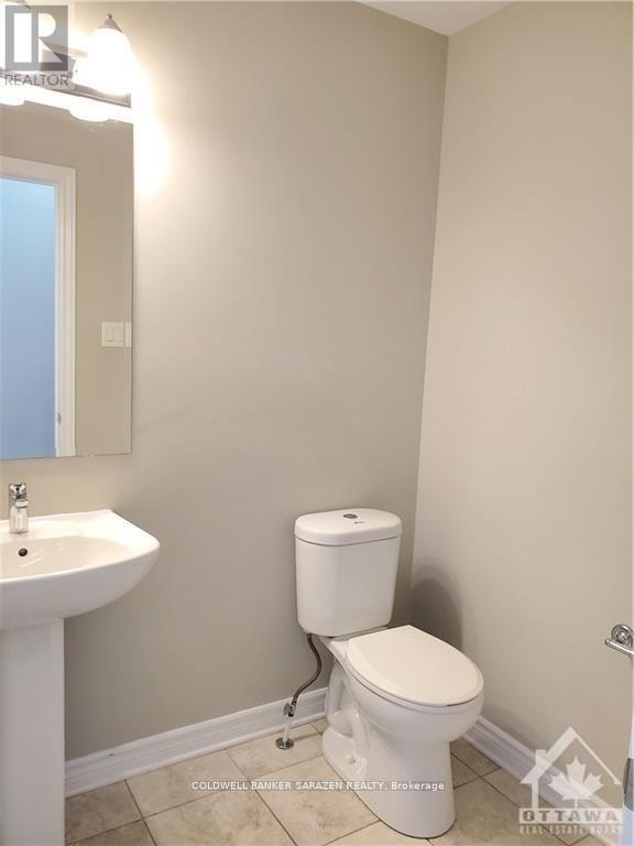 948 Kilbirnie Dr in Ottawa, ON - Building Photo - Building Photo
