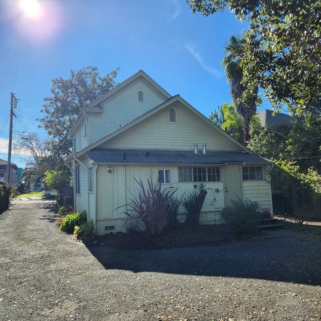 property at 923 Cherry St