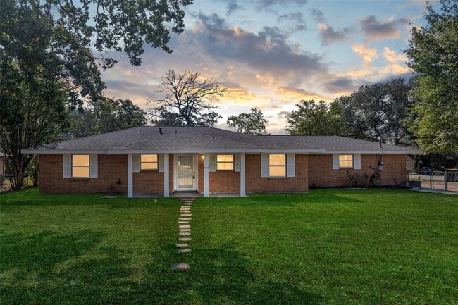 property at 209 Moss Hill Ln