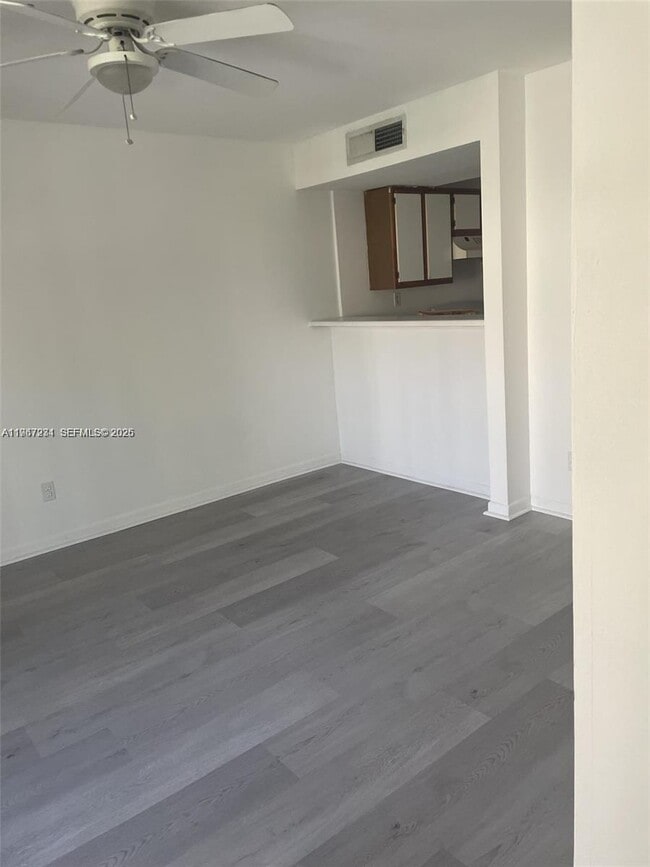 15290 SW 106th Ln in Miami, FL - Building Photo - Building Photo