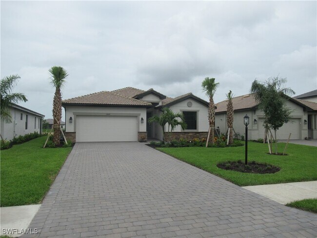 19097 Hinkley Dr in Estero, FL - Building Photo - Building Photo