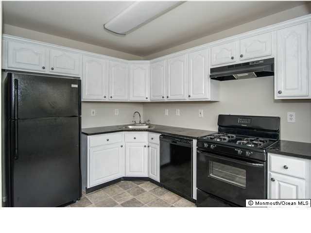 132 Wood Duck Ct in Freehold, NJ - Building Photo - Building Photo