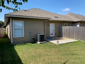 2838 Southampton Way in Round Rock, TX - Building Photo - Building Photo
