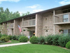 East Point Village in Green Bay, WI - Building Photo