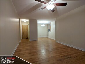 643 W Wrightwood Ave, Unit 515 in Chicago, IL - Building Photo - Building Photo