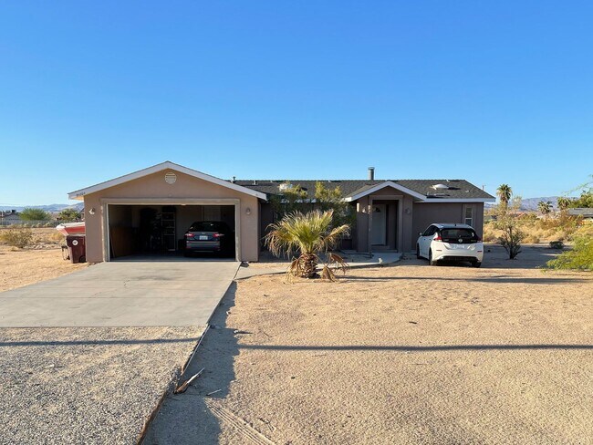74804 Amboy Rd in Twentynine Palms, CA - Building Photo - Building Photo