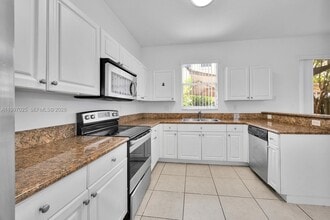 12864 SW 133rd Terrace in Miami, FL - Building Photo - Building Photo