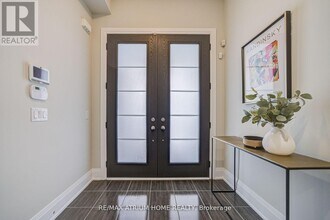 90 Hesperus Rd in Vaughan, ON - Building Photo - Building Photo