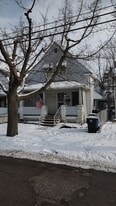 3285 W 61st St, Unit upstairs in Cleveland, OH - Building Photo