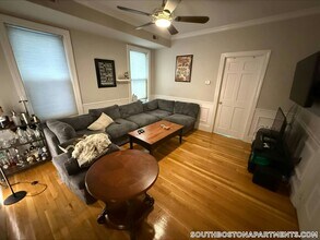 868 E 2nd St, Unit 1 in Boston, MA - Building Photo - Building Photo