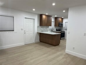 108 Caribbean Ave in Tavernier, FL - Building Photo - Building Photo