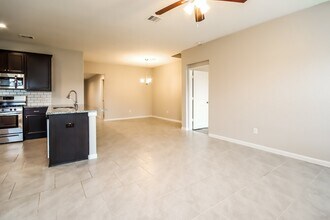 622 Harvest Bluff Dr in Rosharon, TX - Building Photo - Building Photo