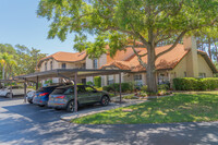 Europa of Countryside Condominiums in Clearwater, FL - Foto de edificio - Building Photo