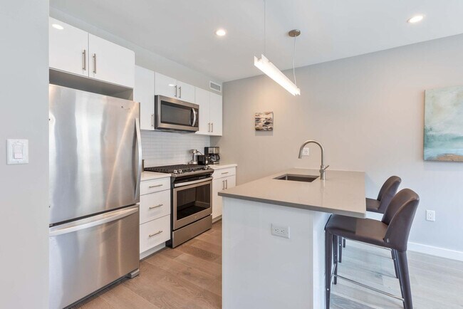 244 Hanover St in Boston, MA - Building Photo - Building Photo
