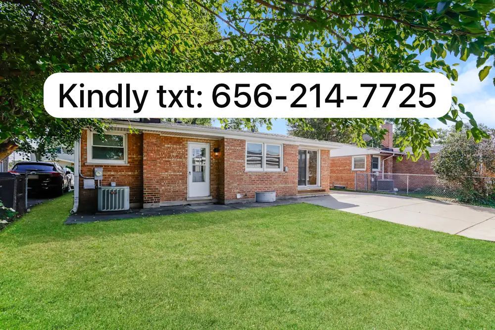 10020 Mulberry Ave in Oak Lawn, IL - Foto de edificio