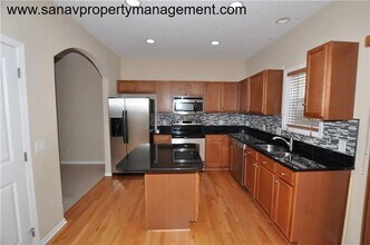 9160 Greenspire Dr in West Des Moines, IA - Building Photo - Building Photo