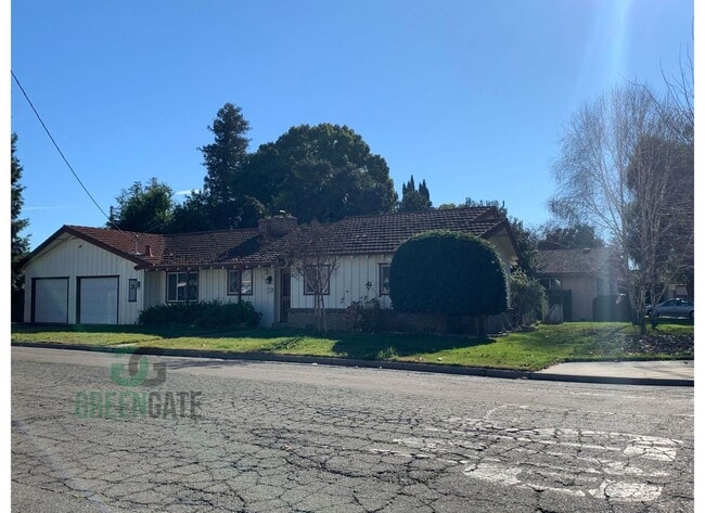 338 3rd St in Ripon, CA - Building Photo - Building Photo