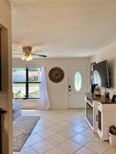 5831 Whistlewood Cir in Sarasota, FL - Building Photo - Building Photo