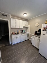 1862 Beacon St in Brookline, MA - Foto de edificio - Building Photo