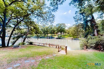 510 Cypress Ridge Rd in McQueeney, TX - Building Photo - Building Photo