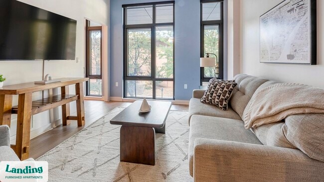 350 Maple Dr SW in Washington, DC - Foto de edificio - Building Photo