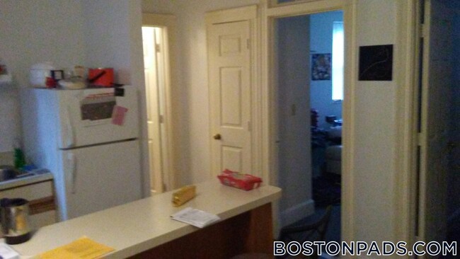 833 Beacon St in Boston, MA - Building Photo - Building Photo