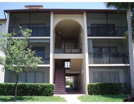204 Foxtail Dr in Greenacres, FL - Building Photo - Building Photo
