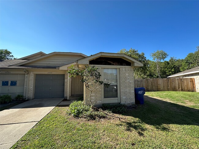 property at 13753 Sablecrest Dr