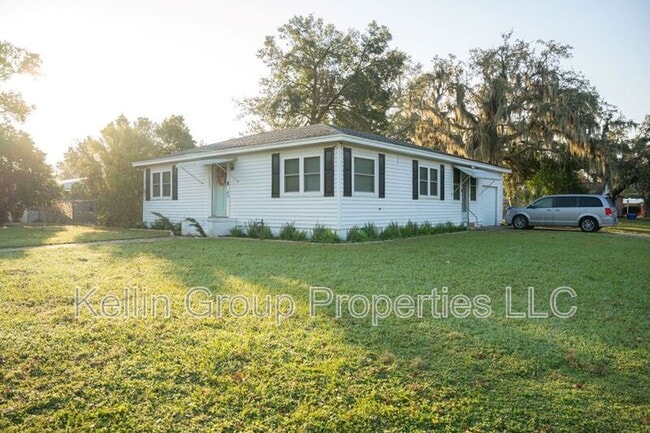 1805 E Fern Rd in Lakeland, FL - Building Photo - Building Photo
