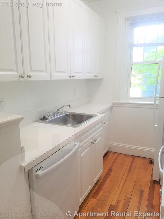 19 Wendell St, Unit #3 in Cambridge, MA - Building Photo - Building Photo