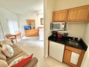 9103 Sand Shot Way in Port St. Lucie, FL - Building Photo - Building Photo
