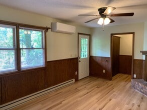 32 Cedar Hill Ln in Weaverville, NC - Building Photo - Building Photo