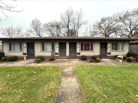 1283 California Ave, Unit 1283 in Akron, OH - Building Photo