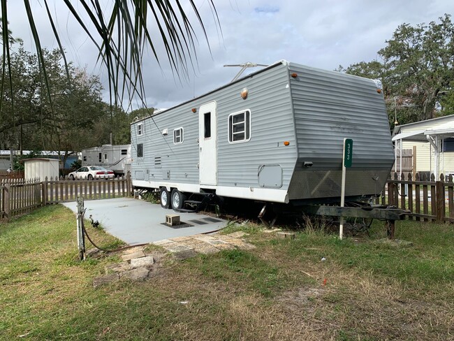 property at 3000 Clarcona Rd