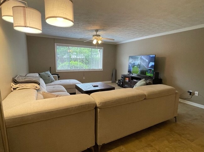 115 Biscayne Dr NW in Atlanta, GA - Building Photo - Building Photo