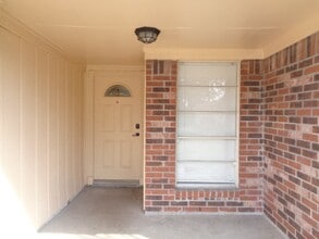 22430 Meadowgate Dr in Spring, TX - Building Photo - Building Photo