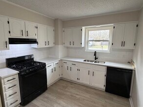 10911 Vernon Dr in Little Rock, AR - Building Photo - Building Photo