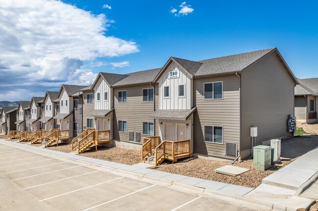 Shepherd Hills Commons in Rapid City, SD - Building Photo - Building Photo