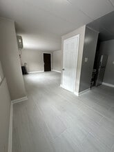 9620 Ivanhoe Ave in Schiller Park, IL - Building Photo - Building Photo