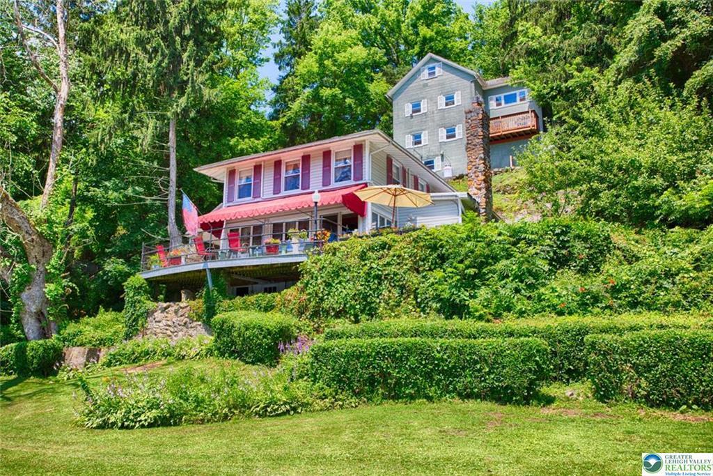 5449 Depues Rd in Bangor, PA - Foto de edificio