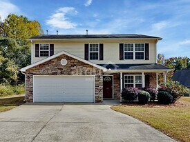 122 Duraleigh Rd in Anderson, SC - Building Photo