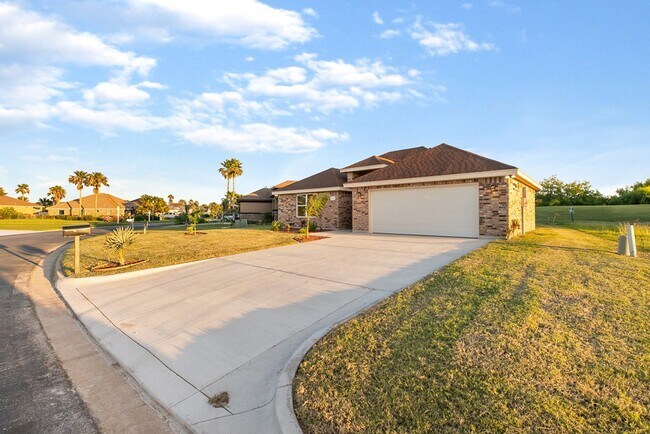 4 Augusta Dr in Port Isabel, TX - Building Photo - Building Photo