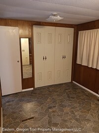 2504 Empire Dr photo'