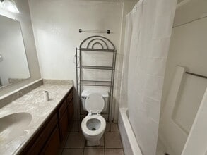 605 E Phillips Blvd in Pomona, CA - Building Photo - Building Photo