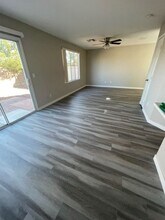 6456 Muldoon Ct in Las Vegas, NV - Building Photo - Building Photo