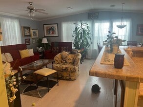 5904 SW 59th Ln in Ocala, FL - Foto de edificio - Building Photo