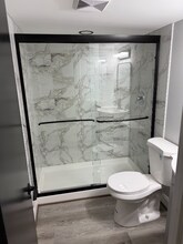 716 E 23rd St in Baltimore, MD - Foto de edificio - Building Photo